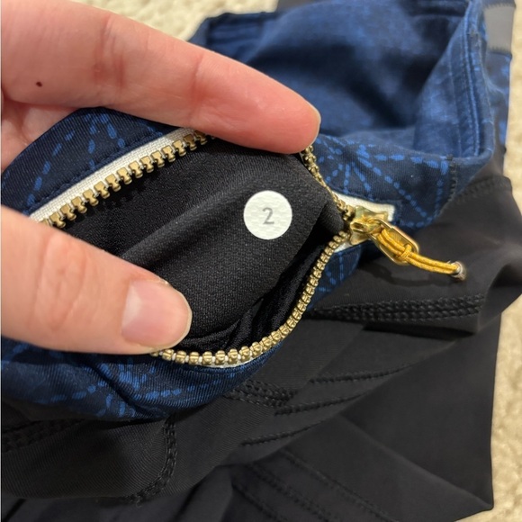 LULULEMON • Women’s Run Pace Tight Sashiko 25” Black Blue Legging Size 2 - Picture 8 of 8